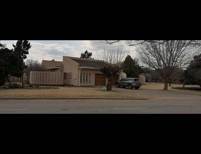 3 BEDROOM HOUSE FOR SALE IN WOLMARANSSTAD